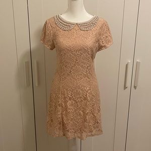 Forever 21 floral lace pearl collar dress